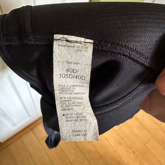 Under armour front zip sports bra - Picture 4 of 5